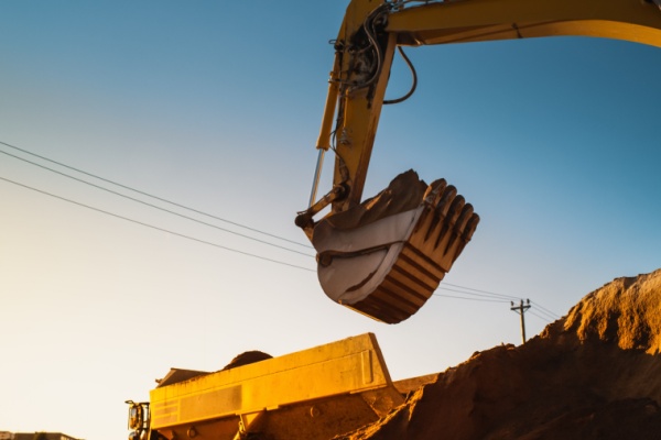 Après réunion de la commission professionnelle consultative « Construction » qui a rendu un avis en date du 3 juillet 2024, l’inscription du titre professionnel de conducteur de travaux du bâtiment et du génie civil au registre national des certifications professionnelles (RNCP) est prorogé. Focus.