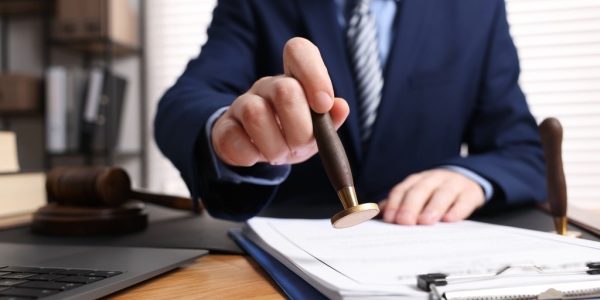 Shutterstock_demandeattestationhonorabilite