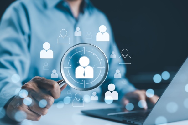 Un nouveau service « Indicateurs Entreprises » vient d’être instauré. Élaborés à partir des données transmises par les entreprises via la déclaration sociale nominative, ces indicateurs entendent permettre aux entreprises de se situer par rapport aux entreprises comparables, quant aux politiques RH mises en place, pour en faciliter le suivi. Explications.