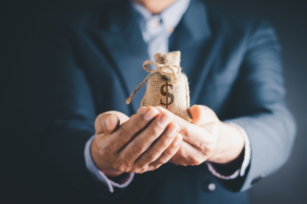 Les structures d’insertion par l’activité économique (SIAE) bénéficient d’une aide au poste pour certains salariés embauchés en CDD ou en contrat de mission. Cette aide financière, versée par l’État, vient d’être revalorisée.