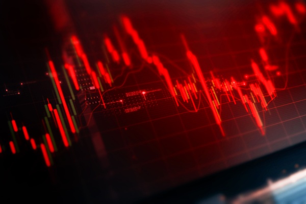 Dans le cadre de la procédure de composition administrative, l’Autorité des marchés financiers (AMF) peut prononcer des sanctions pécuniaires et des pénalités à l’encontre des particuliers et des entreprises qui ont violé des règles relatives aux marchés financiers. Mais ces sanctions sont-elles déductibles du bénéfice imposable ? Réponse de l’administration fiscale…