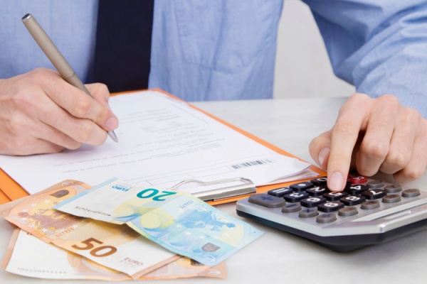 Le développement des opérations commerciales sur le marché unique européen s’est accompagné de celui de nouveaux types de fraudes fiscales. Pour éviter d’être associées à un schéma de fraude fiscale, les entreprises doivent s’assurer de la fiabilité de leurs partenaires commerciaux. Comment ?