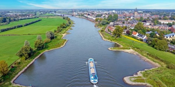 Shutterstock_transportvoiefluviale-1