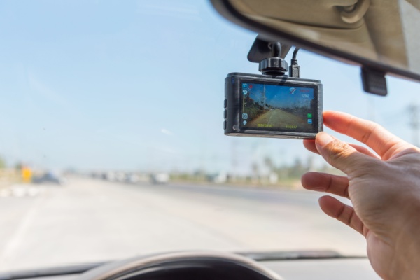 Véhicule d'entreprise, dashcam... et surveillance de l'employeur ?