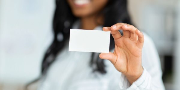 Shutterstock_carteprofessionnelleaidealapersonne