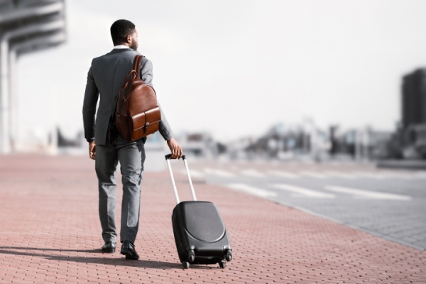Une clause de mobilité, insérée dans un contrat de travail, est celle qui permet à l’employeur de prévoir une potentielle modification du lieu de travail du salarié, acceptée à l’avance par ce dernier. Mais quelles sont ses conditions de validité ? Réponse à partir d’un cas vécu…