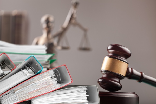 Annoncée fin 2023, l’expérimentation des tribunaux des activités économiques (TAE) vient tout juste de débuter. En parallèle, les modalités de la contribution financière pour la justice économique sont également connues. Revue de détails.