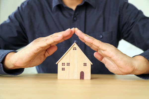 Parce qu’elle gère une plateforme qui consiste à proposer des logements confiés par des propriétaires à des locataires en leur absence, une société estime exercer une activité de loueur en meublé, exonérée de TVA… Ce qui n’est pas de l’avis de l’administration fiscale. Qu’en pense le juge ?