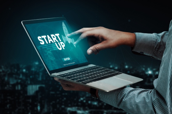 Les jeunes entreprises innovantes bénéficient, toutes conditions remplies, d’avantages fiscaux et sociaux. Parmi ces conditions figure celle selon laquelle le capital de la société doit être détenu par des investisseurs figurant sur une liste précise. Les fondations de coopération scientifique font-elles partie de cette liste ? Réponse de l’administration…