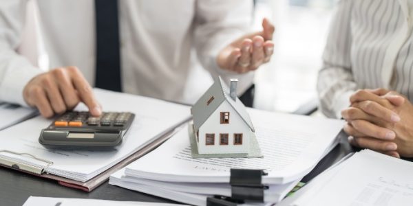 Shutterstock_plafondloyersolidarite