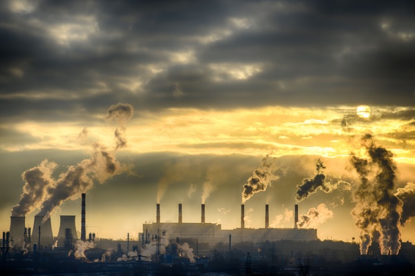 La TGAP (taxe générale sur les activités polluantes) est due par les entreprises ayant une activité polluante, ou dont l’activité nécessite l’utilisation de produits polluants. Les déchets d'activités de soins à risques infectieux et les déchets contenant des polluants organiques sont exclus de cette taxe pour une durée qui vient d’être prolongée. Focus.