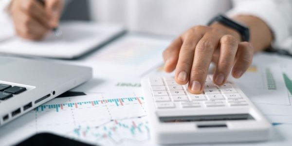 Shutterstock_revenusreputesdistribues