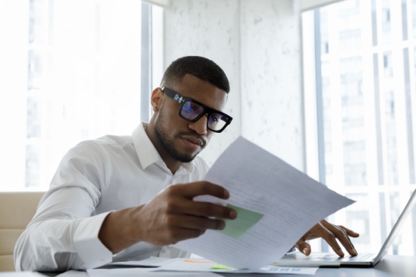Certaines entreprises sont tenues de fournir à l’administration fiscale, au titre de chaque exercice, un relevé des frais généraux qu’elles ont engagés au cours de l’exercice dès lors que le montant de ces frais dépasse certains montants qui, pour certains d’entre eux, viennent d’être revus à la hausse…