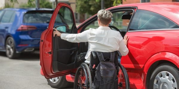 Shutterstock_vehiculeadaptehandicapes