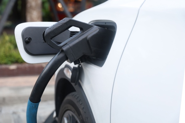Le score environnemental d’un véhicule électrique est un critère pris en compte dans l’attribution de certaines aides comme le bonus écologique ou la prime à la conversion. Le mode de calcul de ce score a été révisé…