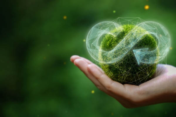 Afin de mettre en place une économie circulaire plus vertueuse pour l’environnement et de limiter le reste à charge propre à certains dispositifs médicaux pour les patients, la remise en bon état d’usage (RBEU) dans le secteur de la santé se développe. Pour assurer la sécurité des utilisateurs, un cadre a été mis en place.