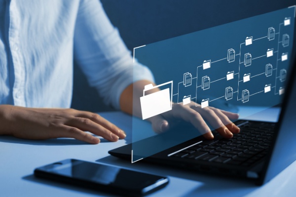 Le « contrôle par échantillonnage » permet à l’Urssaf de « simplifier » les modalités du contrôle en appliquant une méthode visant à extrapoler les résultats d’un contrôle effectué à partir d’un échantillon représentatif de salariés. Cette procédure dérogatoire suppose toutefois de respecter des conditions strictes. Illustration à partir d’un cas vécu…