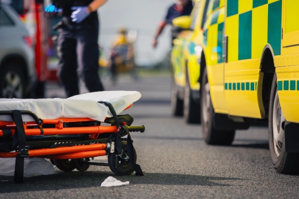 Les pouvoirs publics ont posé le principe du transport sanitaire partagé des patients, qui consiste, lorsque l’état des patients le permet, à organiser le transport simultané d'au moins 2 patients dans un véhicule sanitaire léger ou un taxi conventionné. Les conditions d’application de ce dispositif viennent d’être précisées, comme les mesures incitatives…