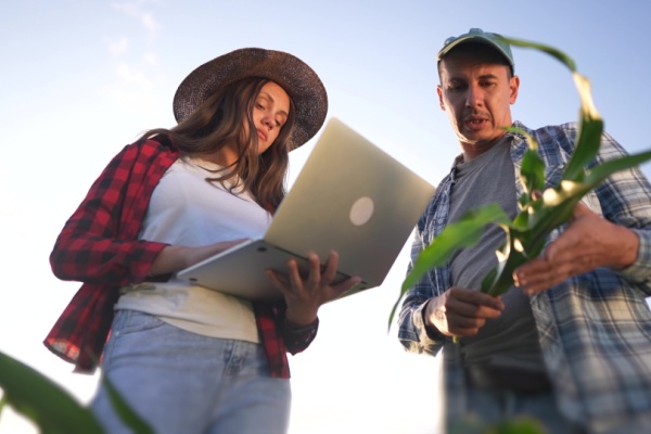 Les exploitations agricoles utilisant des modes de production particulièrement respectueux de l'environnement peuvent faire l'objet d'une certification. Dans ce cadre, un système d’information de la certification environnementale vient d’être mis en place, dont voici les grandes orientations et missions.