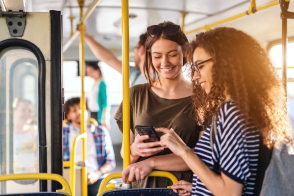 Les transports en communs sont des lieux dans lesquels de nombreuses incivilités sont constatées. C’est pourquoi des solutions sont régulièrement cherchées pour faire de ces services des lieux d’usages plus sereins…