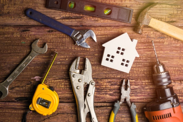 L’éco-prêt à taux 0 (éco-PTZ) permet, toutes conditions par ailleurs remplies, de financer la réalisation de travaux d’amélioration de la performance énergétique des logements répondant à des exigences techniques qui vont connaître quelques modifications. Explications…