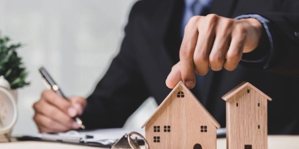 Shutterstock_achatimmofraisnotaire