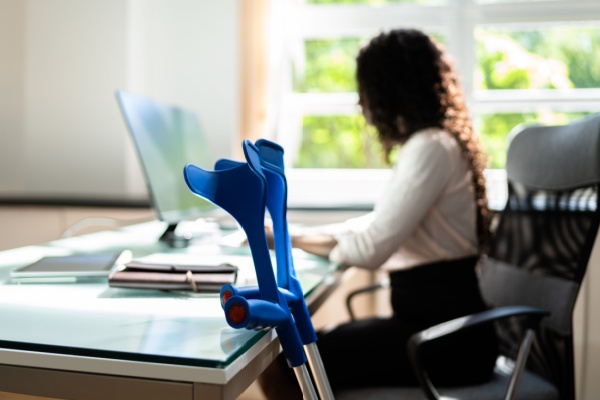 Dans le but d’accompagner les employeurs et les apprentis concernés par le handicap, le Guide « apprentissage et handicap » vient d’être publié par le ministère du Travail afin de sensibiliser et d’encourager les entreprises à recourir à l’apprentissage aménagé.