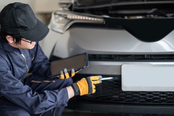 Avant de recevoir une immatriculation définitive, les véhicules motorisés peuvent bénéficier d’une immatriculation provisoire dite « W garage » lorsque le professionnel qui les a en charge en a besoin. limiter les abus, la réglementation évolue pour ces véhicules…