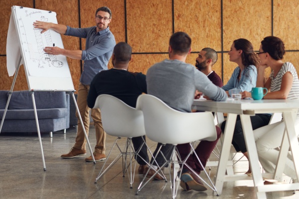 Les lois de finances pour 2025 ont fixé de nouvelles conditions pour bénéficier du statut de « Jeune entreprise innovante » (JEI). Mais lesquelles et depuis quand sont-elles applicables ? Réponses…