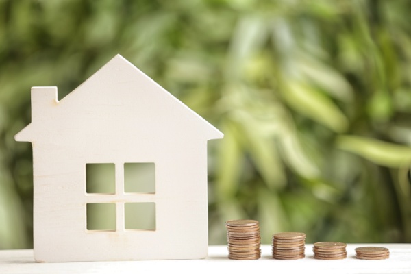 Certaines personnes bénéficient, toutes conditions par ailleurs remplies, d’une exonération ou d’un dégrèvement de taxe foncière sur les propriétés bâties (TFPB) dès lors que le montant de leurs revenus de l’année précédente ne dépasse pas des plafonds qui viennent d’être publiés pour 2025…