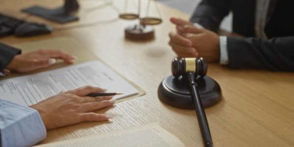 Shutterstock_controleurssaff