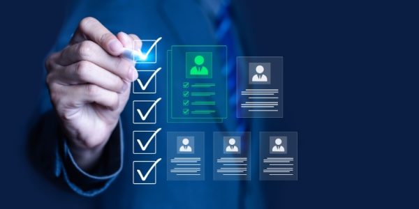 Shutterstock_ancienneteurssaf-1