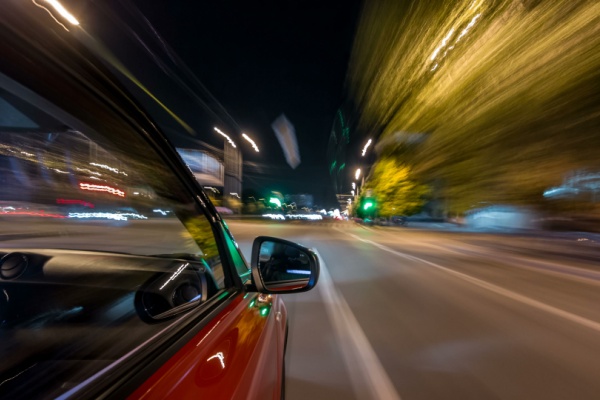 + 69 % : c’est l’augmentation notée entre 2017 et 2024 des infraction d'excès de vitesse supérieur ou égal à 50 km/h au-dessus de la vitesse maximale autorisée. Parce que ces vitesses peuvent causer ou aggraver les accidents, le Gouvernement a durci la réponse pénale à ce type d’infraction.