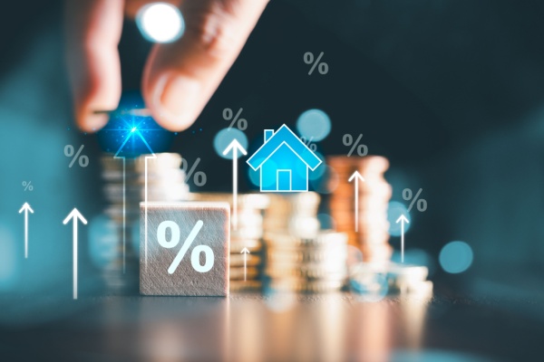 L’abattement exceptionnel appliqué sur les plus-values réalisées lors de la vente de biens immobiliers situés en zone tendue devait prendre fin au 31 décembre 2025. Toutefois, en l’absence de vote d’une loi de finances définitive au 31 décembre 2025, quel est l’avenir de ce dispositif fiscal ?