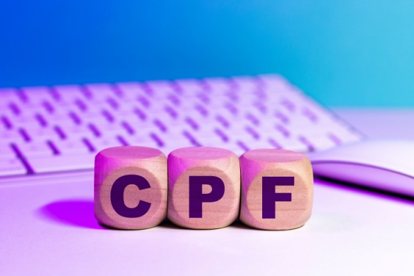 Les droits inscrits sur le compte personnel de formation (CPF) permettent à son titulaire de financer une formation éligible au CPF. Mais il est prévu que le titulaire du CPF participe au financement de la formation éligible : à quelle hauteur ?