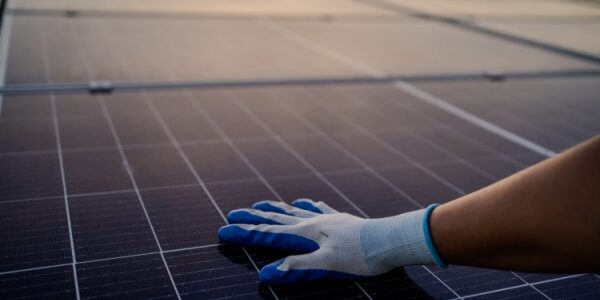 Shutterstock_TVAphotovoltaiques_0