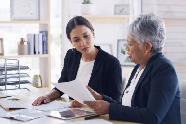 La prochaine décennie devrait voir un nombre très important de dirigeants d’entreprises prendre leur retraite. Une inquiétude existe quant à la reprise des entreprises concernées et les conséquences que cela peut avoir sur l’emploi. Le Gouvernement propose un plan d’action pour anticiper et optimiser ces reprises…