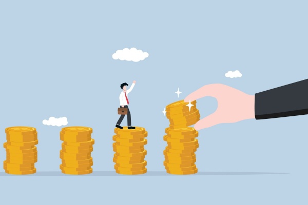 La hausse du SMIC au 1er juin 2026 implique nécessairement des vérifications pour l’appréciation des niveaux de rémunérations dans l’entreprise, mais pas seulement : il faut aussi vérifier d’éventuels autres impacts, comme par exemple les conséquences sur la réduction générale de cotisations…