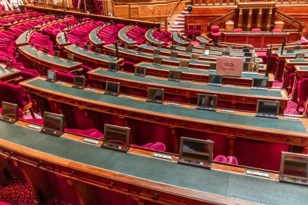 La simplification administrative, actée par la loi de simplification de la vie économique, poursuit son œuvre jusque dans les mécanismes de règlement amiable des conflits collectifs de travail. Pour quelle conséquence ?