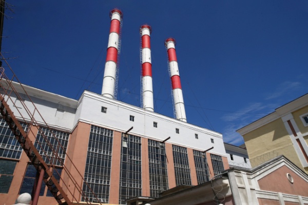 Les installations électro-intensives bénéficient, sous conditions, du taux réduit de taxe intérieure sur la consommation finale d’électricité. Le juge vient de clarifier la notion de « site industriel » et rappelle que l’appréciation du caractère industriel doit se faire au niveau de l’établissement exploitant les installations, et non des bâtiments alimentés par le réseau de chaleur…