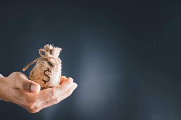 Implanter son entreprise dans une zone d’aide à finalité régionale (ZAFR) permet, toutes conditions remplies, de bénéficier d’avantages fiscaux non négligeables. La carte des communes françaises des ZAFR vient d’être actualisée avec l’intégration de 96 nouvelles communes pour la période 2022-2027. Lesquelles ?
