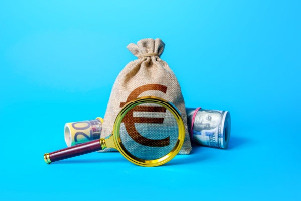 La loi relative à la lutte contre les fraudes sociales et fiscales, entrée en vigueur le 27 juin 2026, contient une mesure importante en matière de santé et sécurité au travail : l’absence de document unique d’évaluation des risques professionnels (DUERP) peut désormais être sanctionnée par une amende administrative.