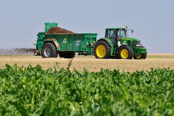 Les exploitants agricoles qui estiment subir des dommages causés par l’épandage agricole des boues d’épuration peuvent demander une indemnisation à la préfecture. Des précisions sur le contenu de cette demande viennent d’être apportées…