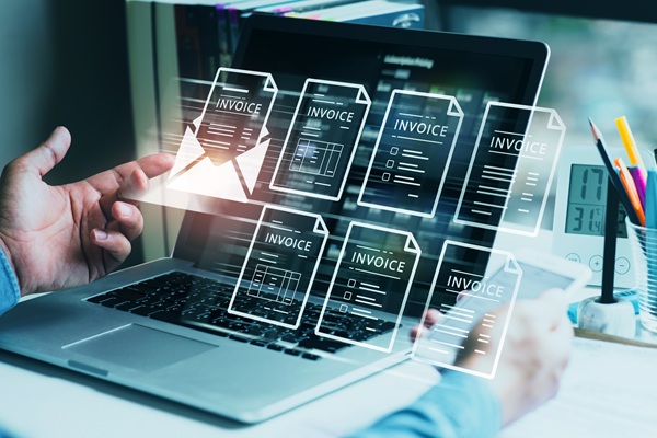 À compter du 1er septembre 2026, les grandes entreprises et les entreprises de taille intermédiaire devront émettre leurs factures électroniques via une plateforme agréée. Mais que faire si le dispositif n'est pas encore totalement opérationnel ?