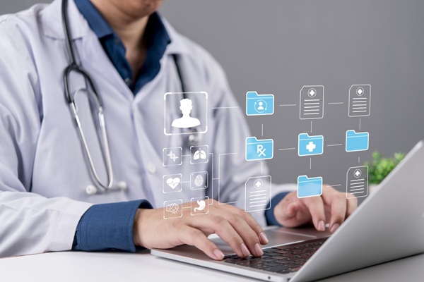 Les données à caractère personnel portant sur la santé des patients font l’objet d’une protection augmentée comparée aux données plus générales. En ce sens, les hébergeurs qui les traitent doivent se plier à des conditions spéciales…