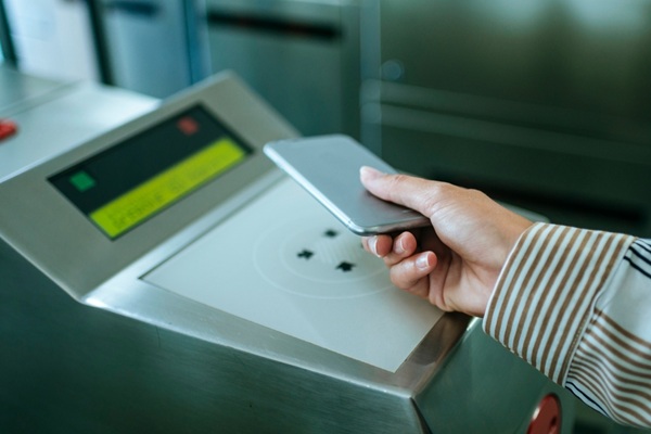 Le versement mobilité est une contribution que peuvent être amenées à payer toutes les entreprises employant au moins 11 salariés, dès lors qu’elles sont situées dans une zone où ce dispositif s’applique. De nouveaux taux, effectifs au 1er septembre 2026, viennent d’être publiés…